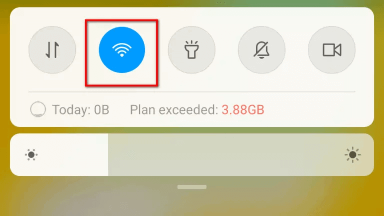riavvia e reinserisci la scheda SIM